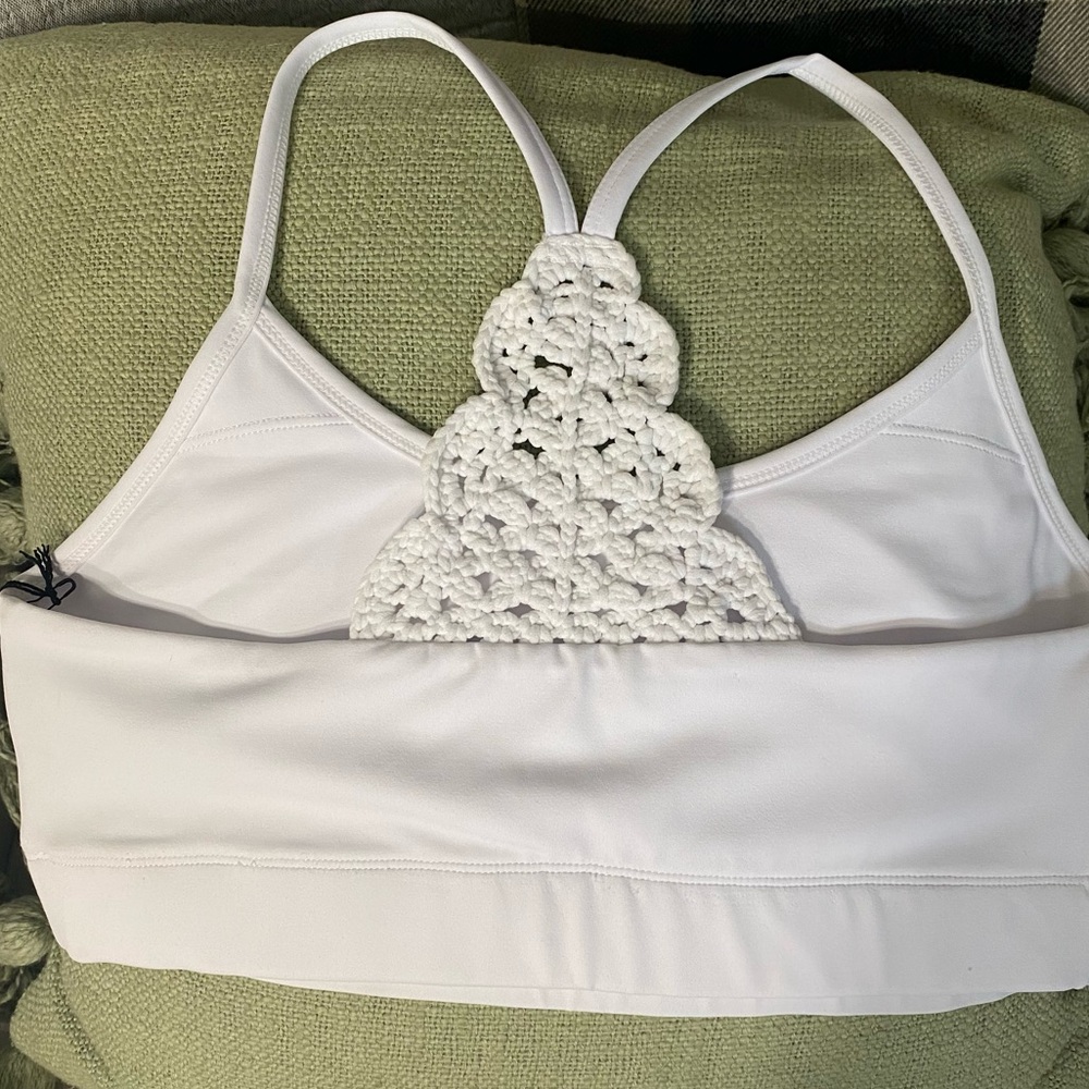 CARBON 38 STR‎ WHITE MACRAME SPORTS BRA TOP M